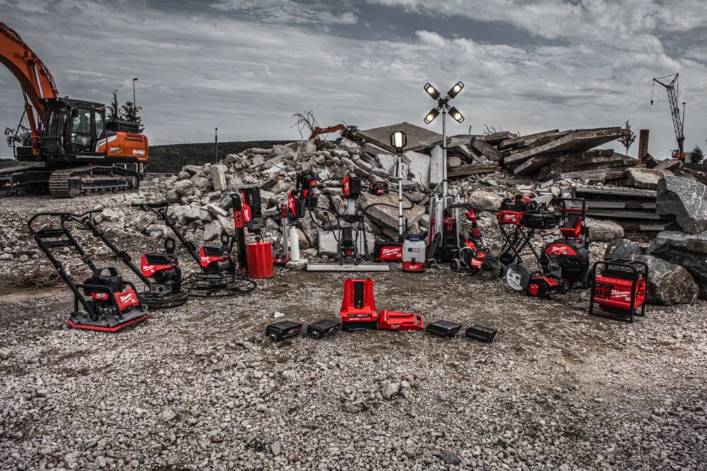 Milwaukee Tool Europe | Cordless Power Tools, Outdoor Tools, Hand Tools ...