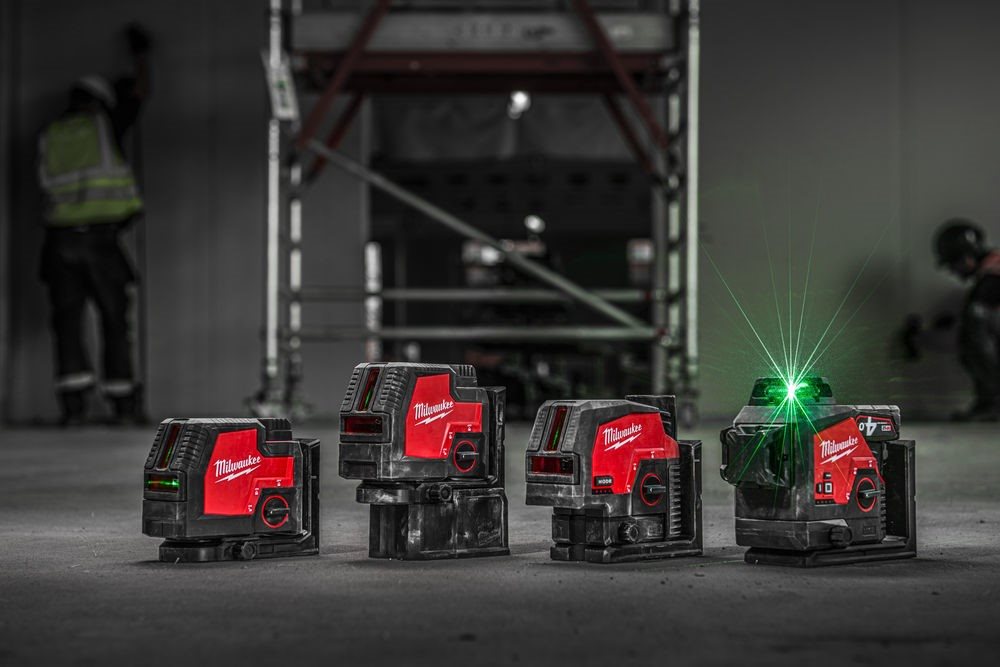 MILWAUKEE® LANSEAZĂ GAMA DE NIVELE LASER