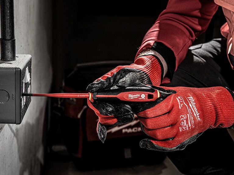 Milwaukee Tool Germany | Akkugeräte, Kabelgeführte Geräte ...