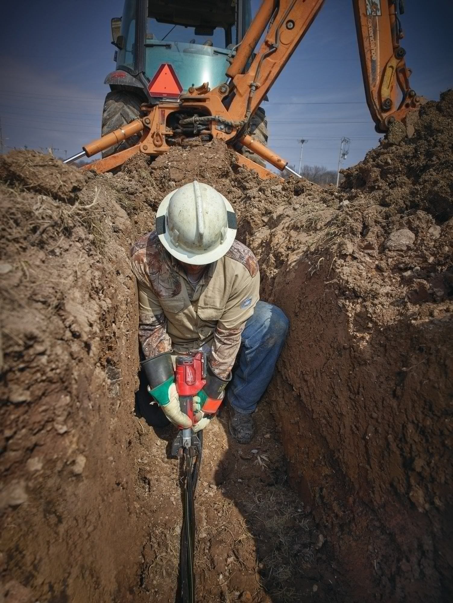 Az új Milwaukee® M18™ FORCE LOGIC™ kábelvágó újradefiniálja a termelékenységgel szemben támasztott e