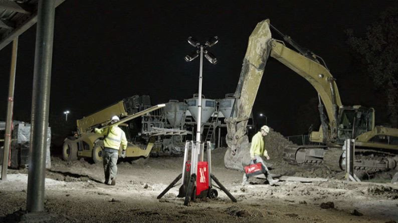 ARTICLE ZONE OUTILLAGE - Milwaukee présente ses dernières nouveautés en matière d’éclairage pour rép