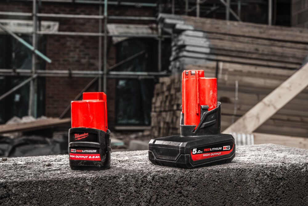 A MILWAUKEE® LANÇA AS PRIMEIRAS BATERIAS DE ALTO RENDIMENTO DE 12V DO MERCADO 