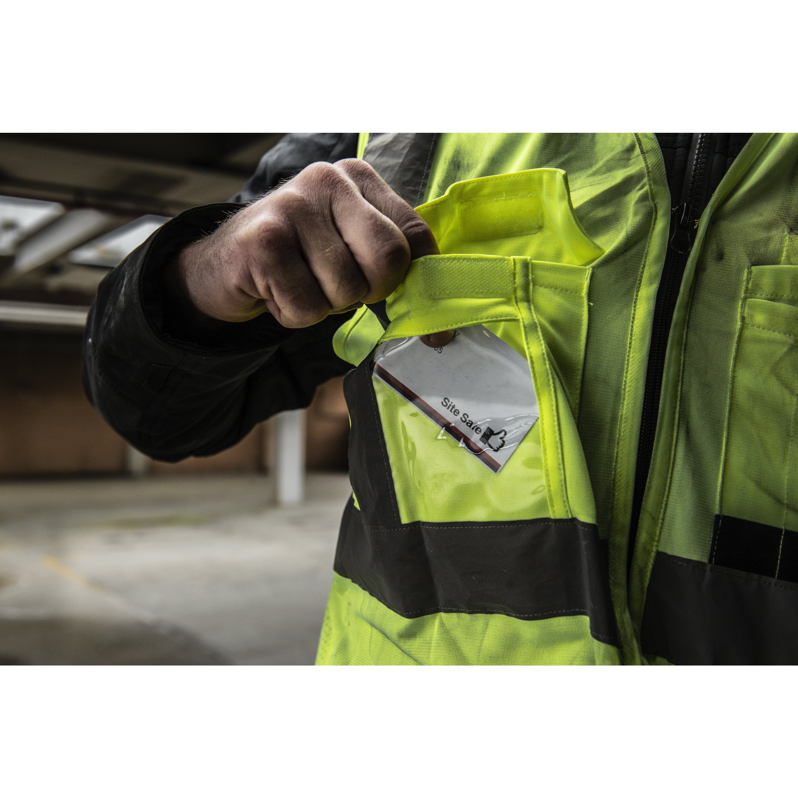 High-visibility vest yellow | Milwaukee Tool EU