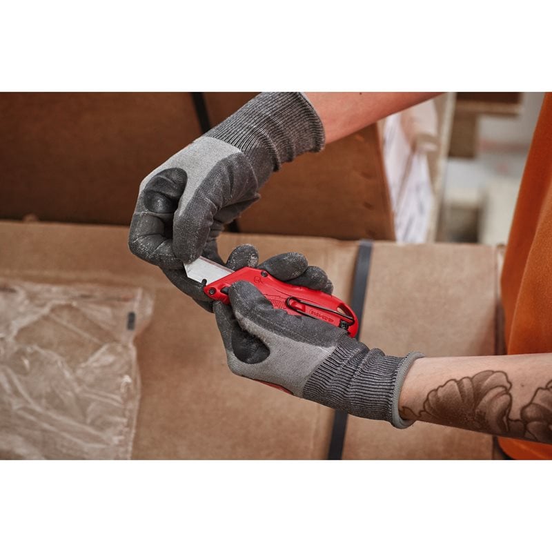 Milwaukee Kompaktní univerzální vysunovací nůž