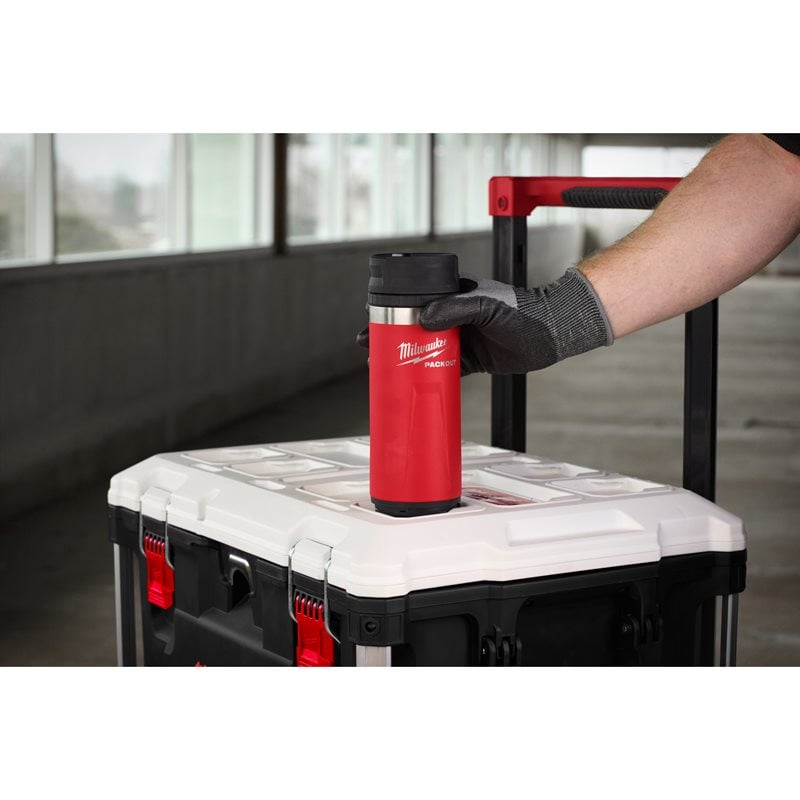 Milwaukee Hrnek PACKOUT 532 ml červený Sip Lid
