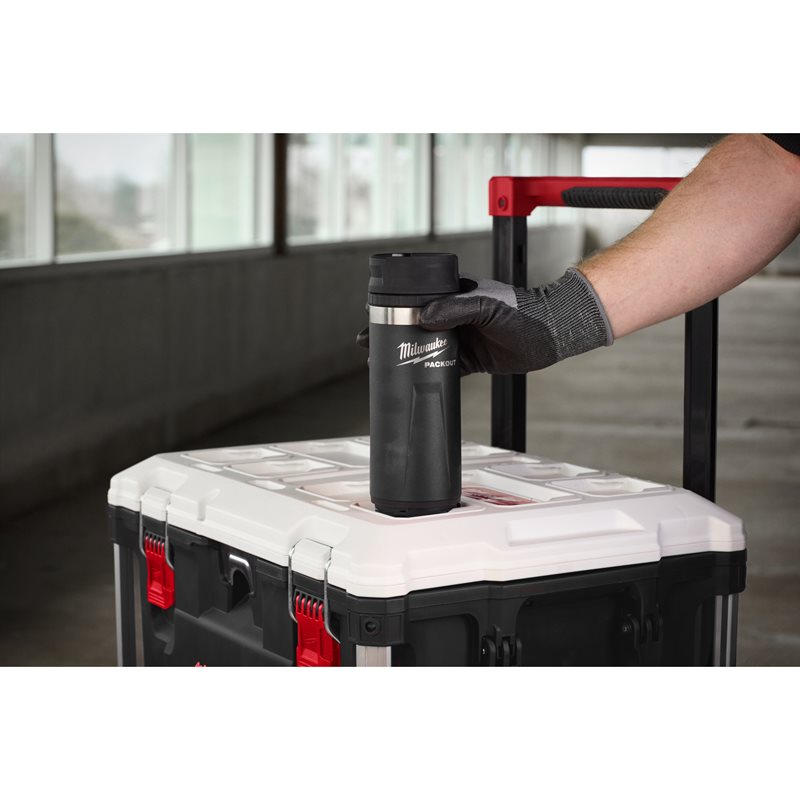 Milwaukee Hrnek PACKOUT 532 ml černý Sip Lid