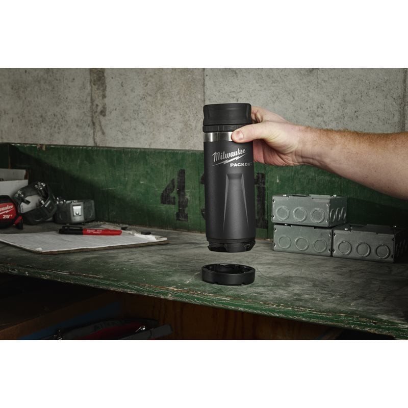 Milwaukee Hrnek PACKOUT 532 ml černý Sip Lid