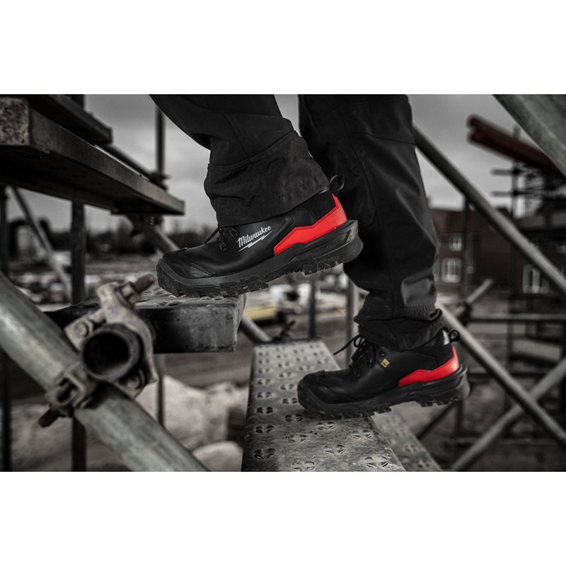 Milwaukee Pracovní obuv nízká ARMOURTRED S3S - velikost 42