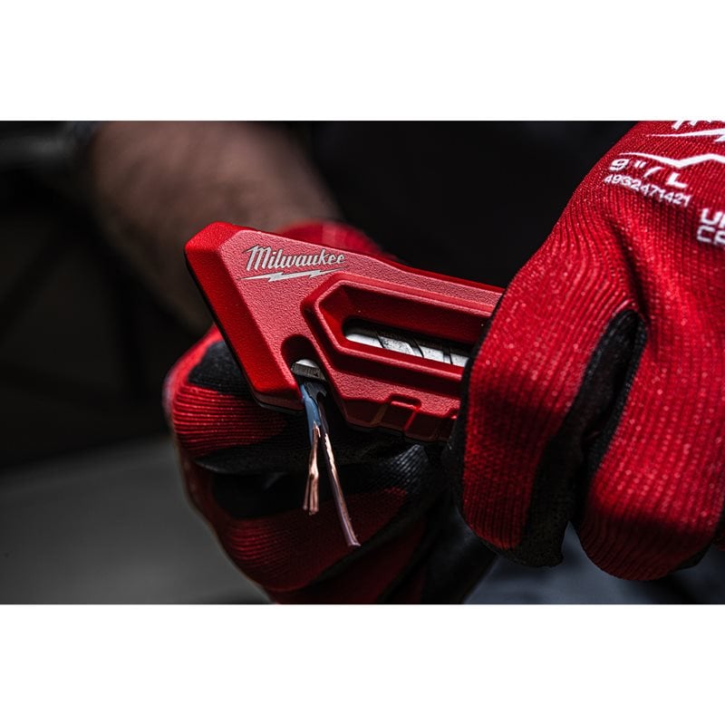 Milwaukee Kompaktní multifunkční univerzální nůž