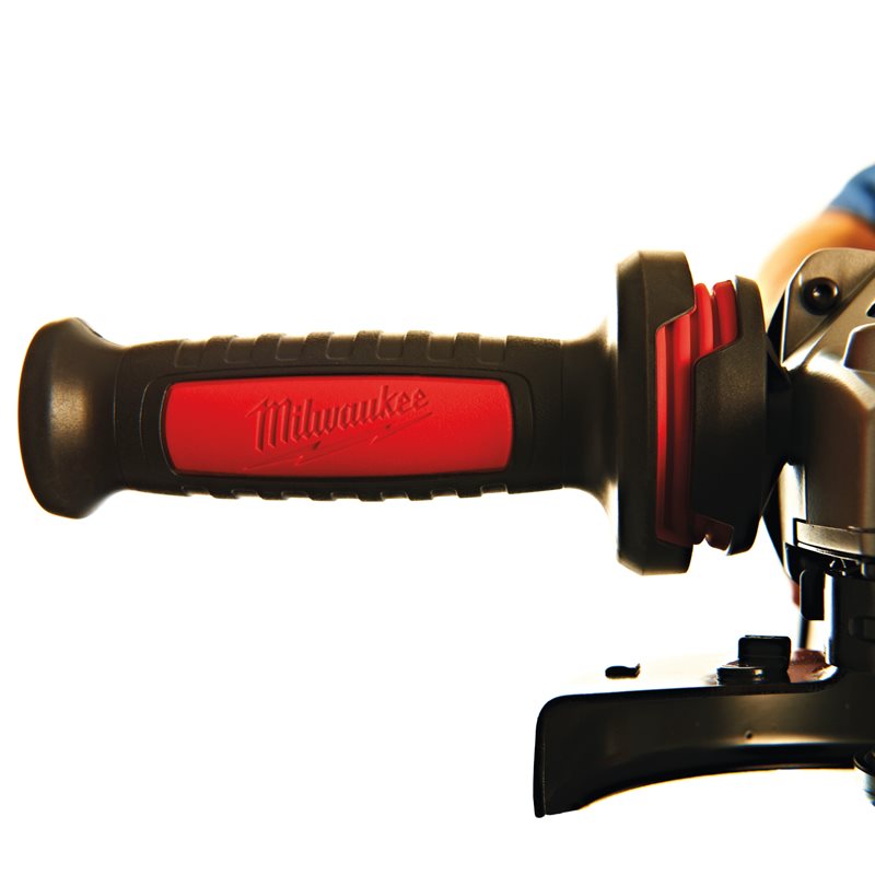 Milwaukee AGV17-125INOX1750 W úhlová bruska se sníženými otáčkami a AVS