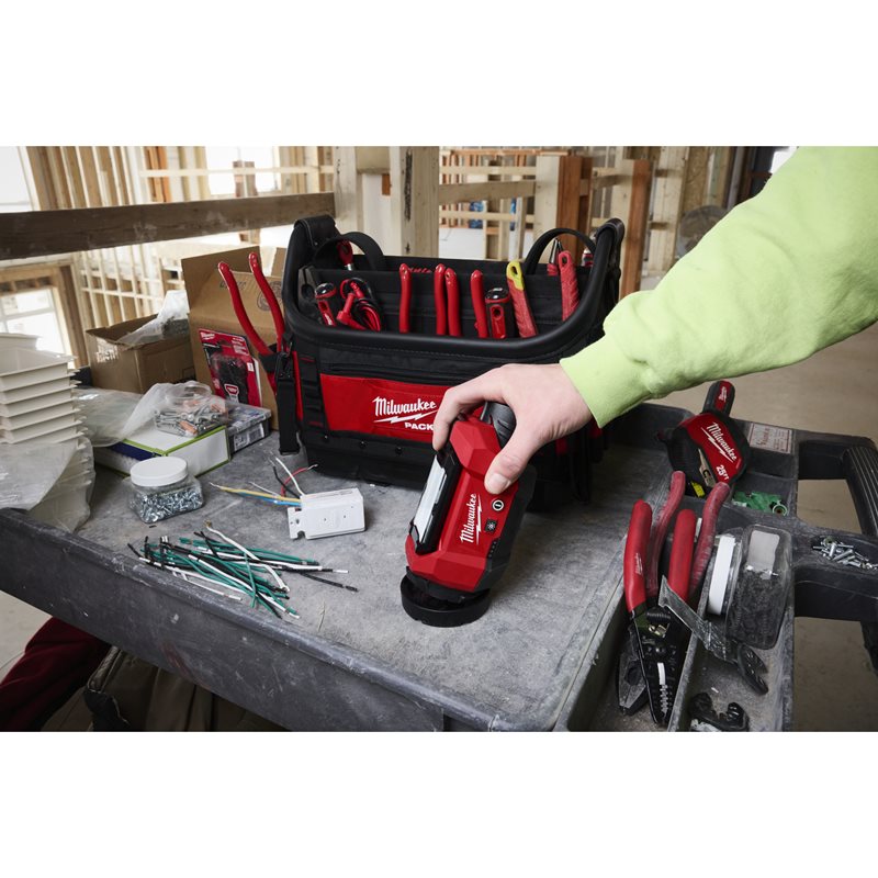 Milwaukee M12 ALIP-0 Vícesměrové reflektorové Packout světlo - 1200 lumenů