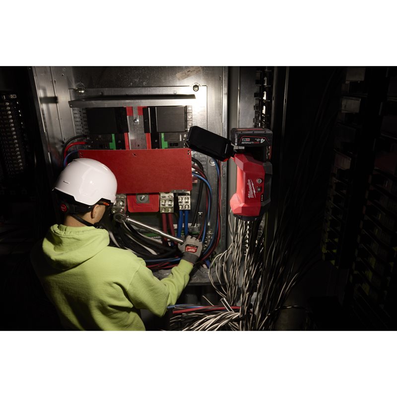 Milwaukee M12 ALIP-0 Vícesměrové reflektorové Packout světlo - 1200 lumenů