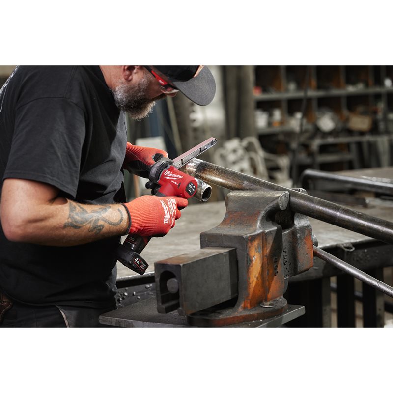 Milwaukee M12 FBFL13-402B Pásová pilníková bruska - 13 mm