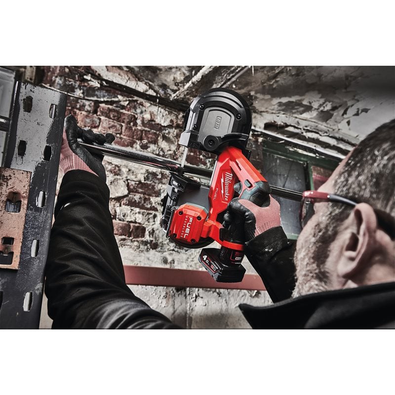 Milwaukee M12 FBS64-402CM12 FUEL 64 mm kompaktní pásová pila