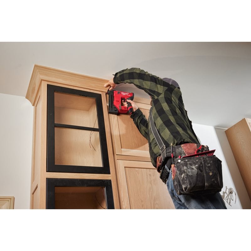 Milwaukee M12 FCN18GS-202Xpřímá hřebíkovačka 18 GA