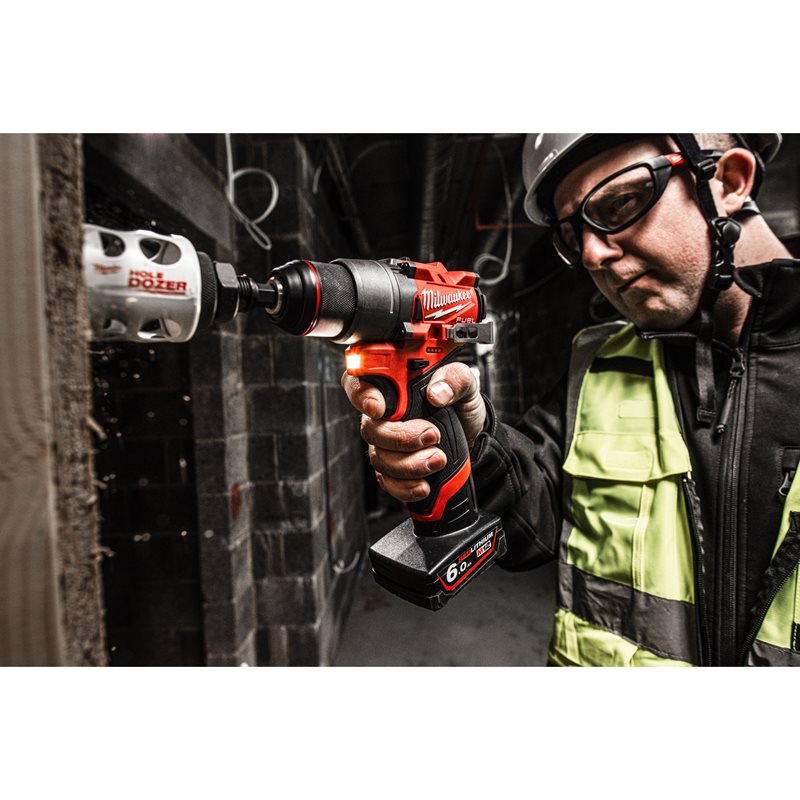 Milwaukee M12 FDD2-402X FUEL Aku vrtačka / šroubovák, 2x 4Ah baterie, nabíječka