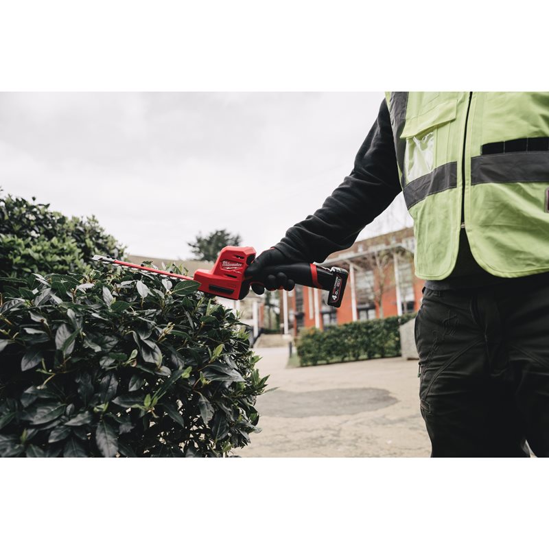 Milwaukee M12 FHT20-0 Plotostřih 20 cm