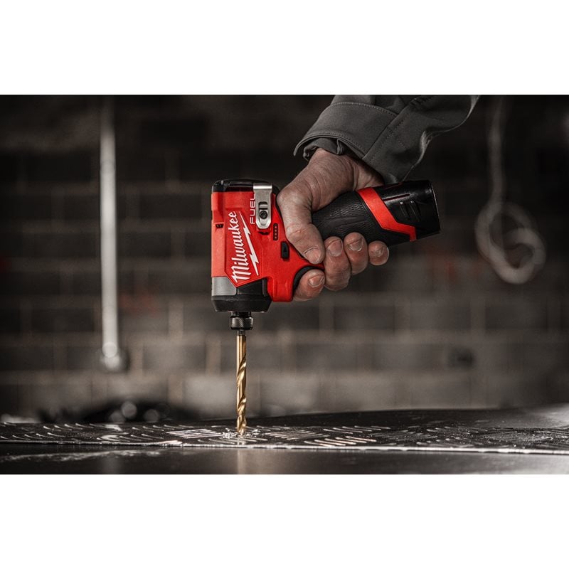 Milwaukee M12 FID2-202X FUEL HEX Šestihranný rázový šroubovák, 2x 2Ah
