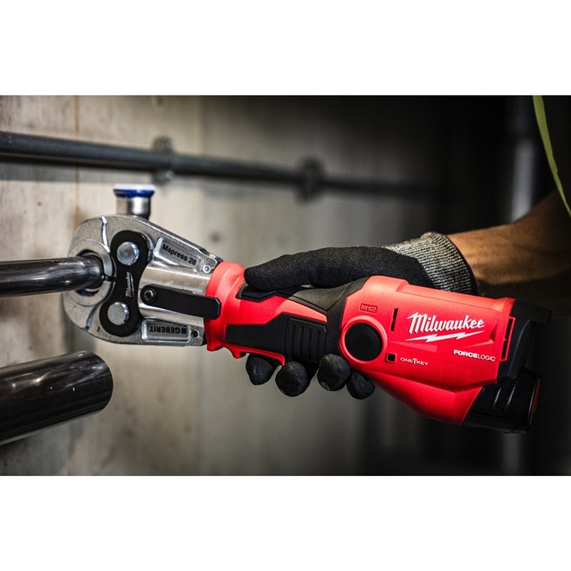 Milwaukee M12 ONEHPT-0C subkompaktní hydraulický lis s ONE-KEY