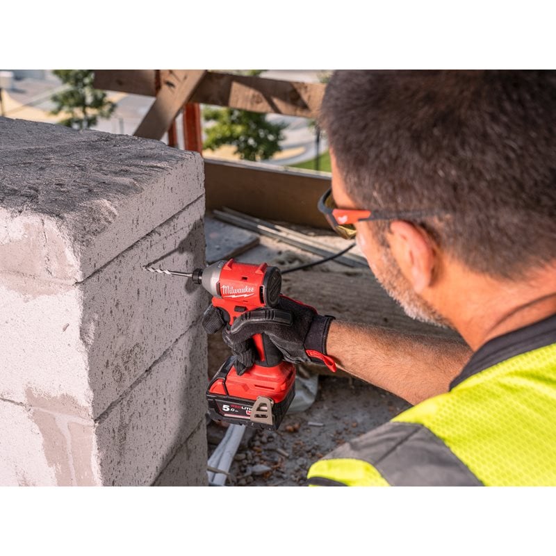Milwaukee M18 BLIDRC-402C rázový šroubovák - 190Nm
