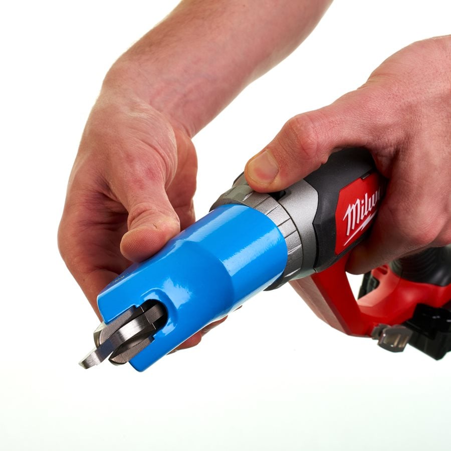Milwaukee M18 BMS20-0 pri delu
