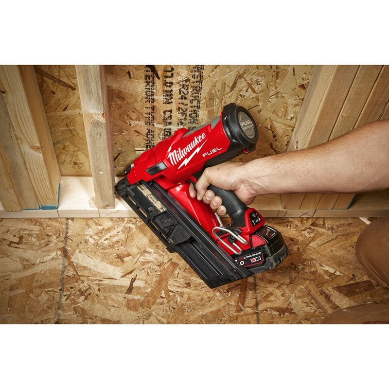 Milwaukee M18 FFNS-502C FUEL 34° hřebíkovačka na kotevní hřebíky se samostatným nástřelem