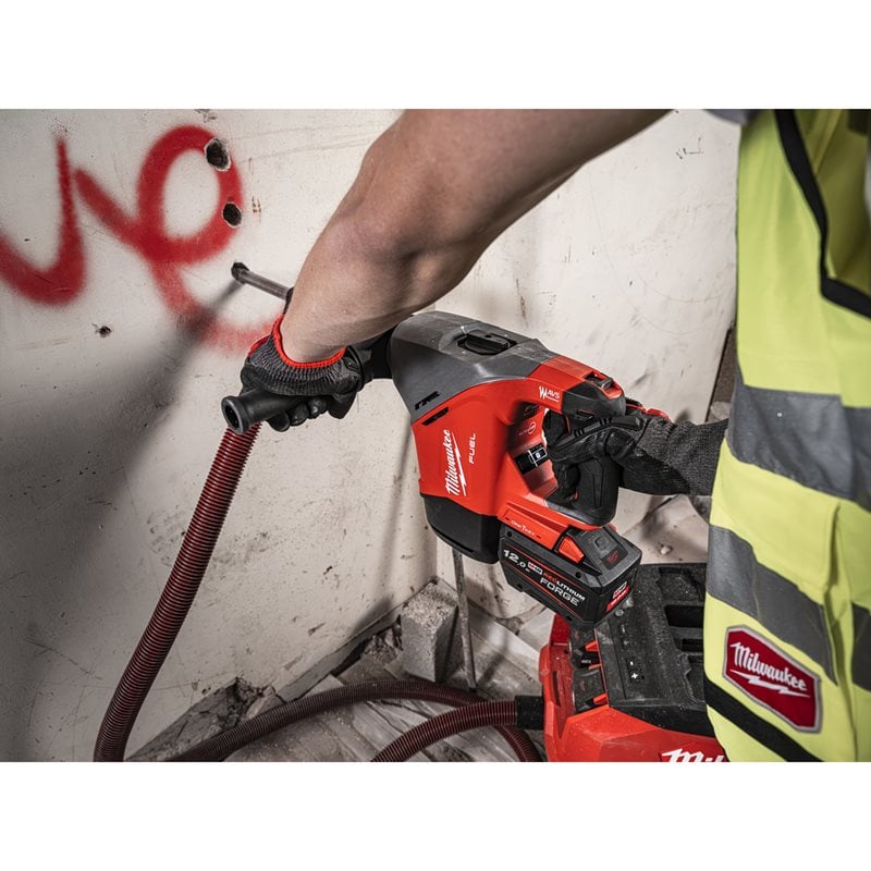 Milwaukee M18 FHACO540-122C SDS-MAX vratcí a bourací kladivo 40mm - 6kg