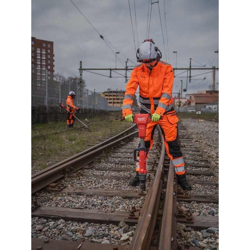 Milwaukee M18 FUEL FHIWF1R-0C 1″ železniční rázový utahovák s pojistným kroužkem