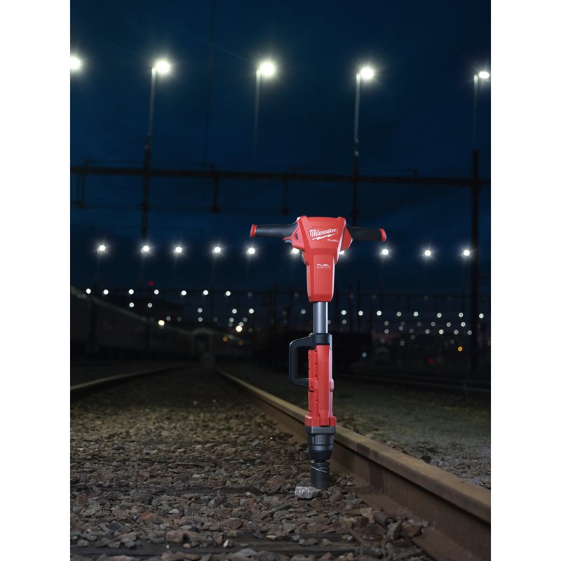 Milwaukee M18 FUEL FHIWF1R-0C 1″ železniční rázový utahovák s pojistným kroužkem