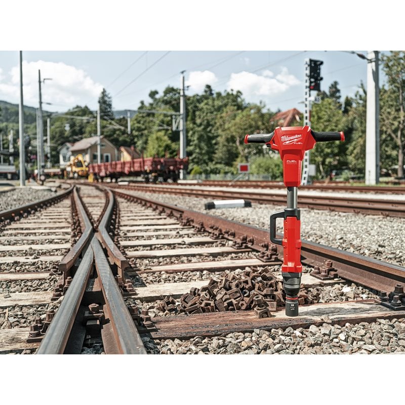 Milwaukee M18 FUEL FHIWF1R-122C 1″ železniční rázový utahovák s pojistným kroužkem