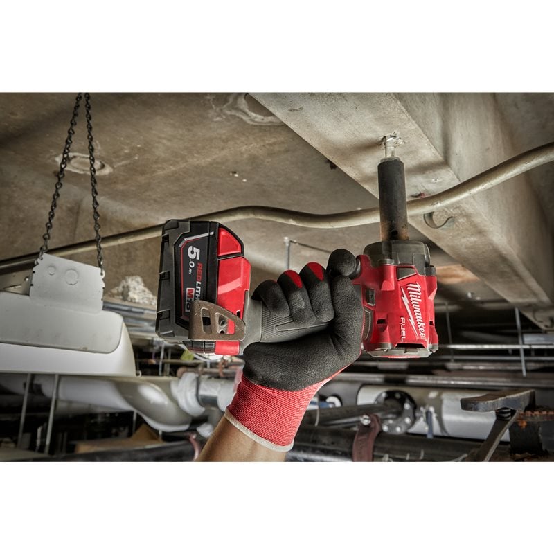 Milwaukee M18 FIW2F38-0X M18 FUEL Kompaktní rázový utahovák ⅜ ″ s třecím kroužkem