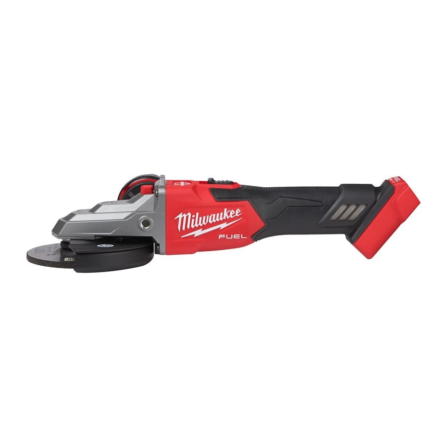 Milwaukee M18 FSAGF-125 XB-0X Kotni brusilnik pri delu