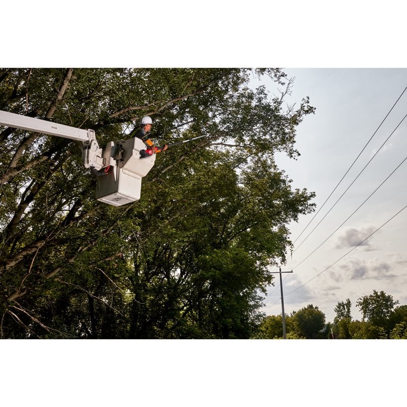 Milwaukee M18 FTPS30-121 teleskopická vyvětvovací pila 30 cm