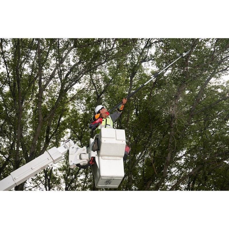 Milwaukee M18 FTPS30-121 teleskopická vyvětvovací pila 30 cm
