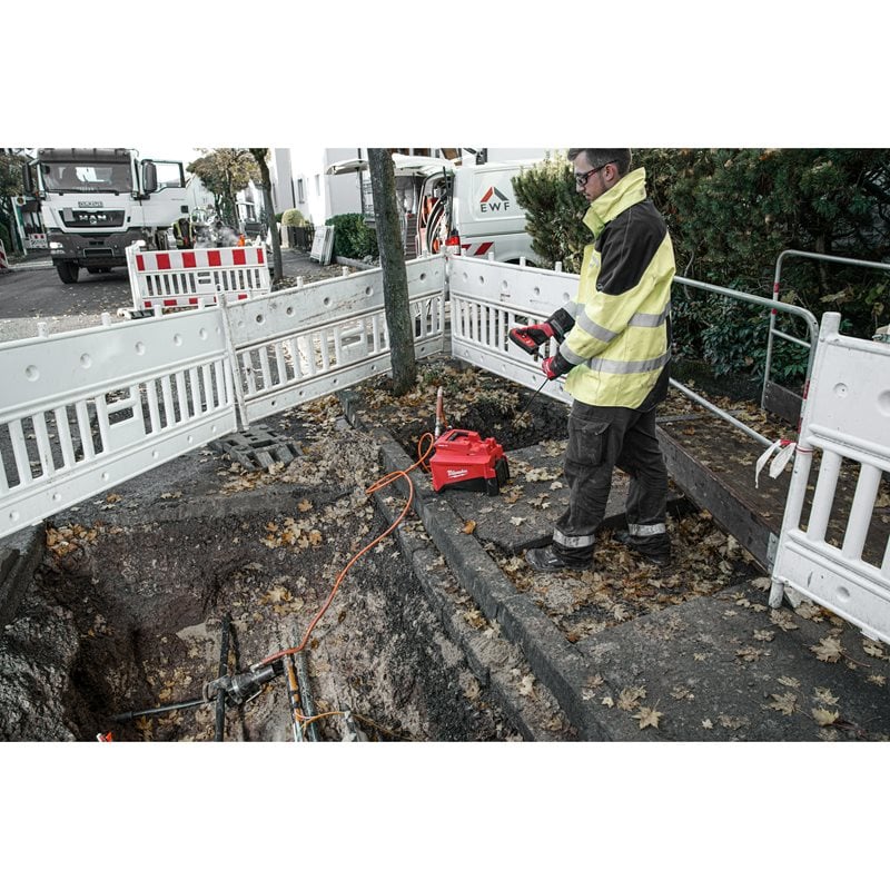 Milwaukee M18 HUP700-121 hydraulická pumpa