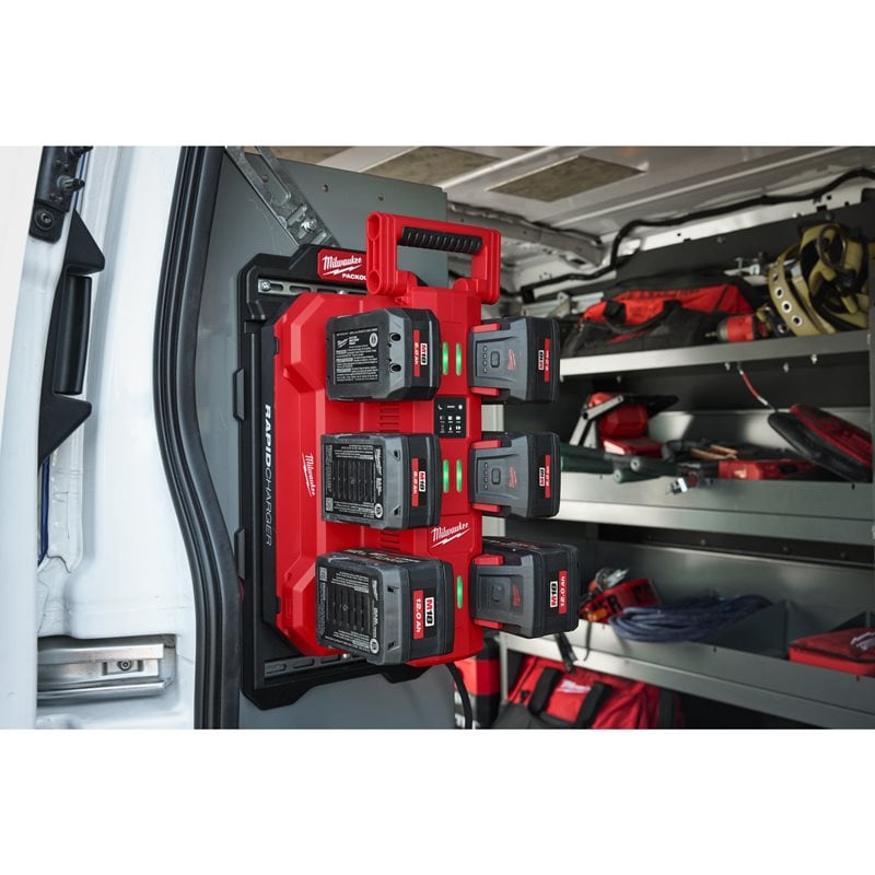 Milwaukee M18 MPC6 PACKOUT rychlonabíječka na 6 akumulátorů