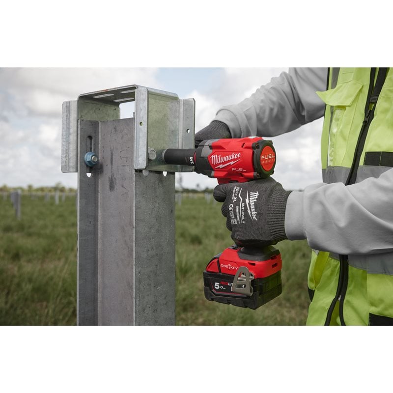 Milwaukee M18 ONEFIW2FC12-0X 1/2 kompaktní rázový utahovák s kontrolovaným točivým momentem