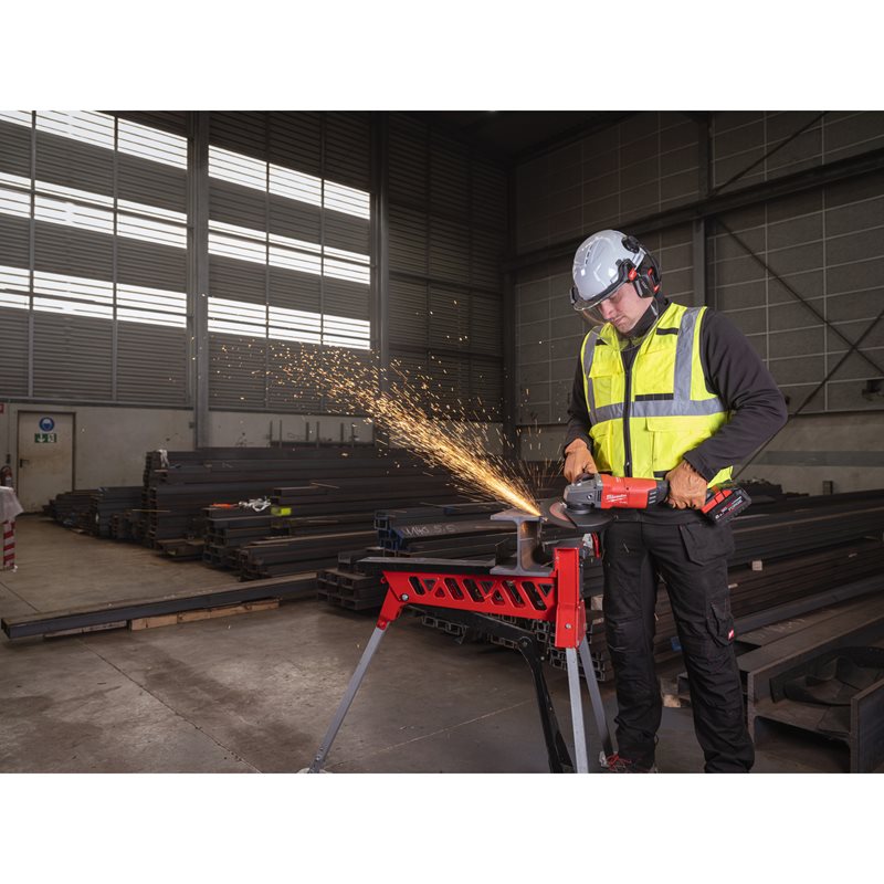 Milwaukee M18 ONEFLAG230XPDB-122C 230 mm velká úhlová bruska s kolébkovým spínačem