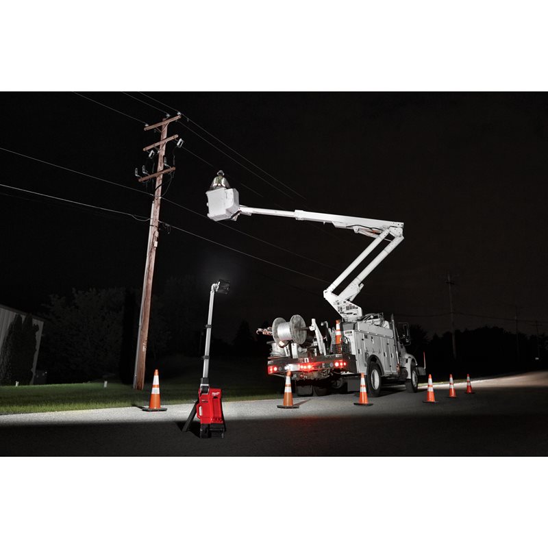 Milwaukee M18 ONERSAL M18 ONE-KEY LED stojanová svítilna