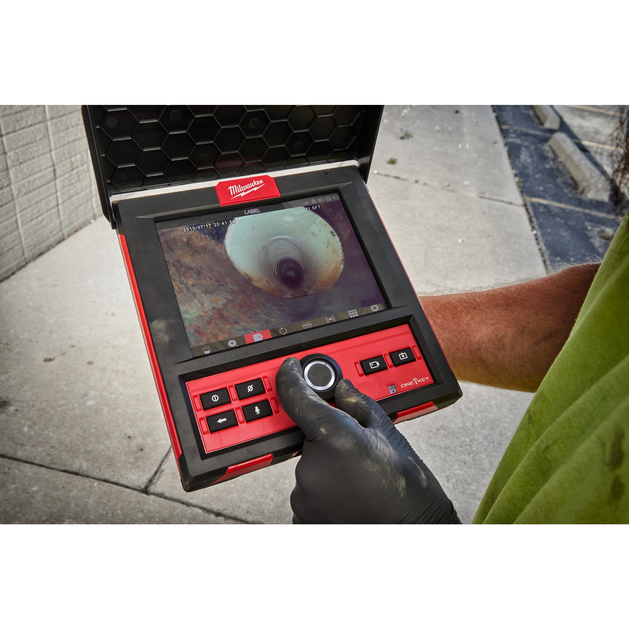 ryeowoonページ M18™ Sewer Inspection Monitor | Cordless Inspection Cameras