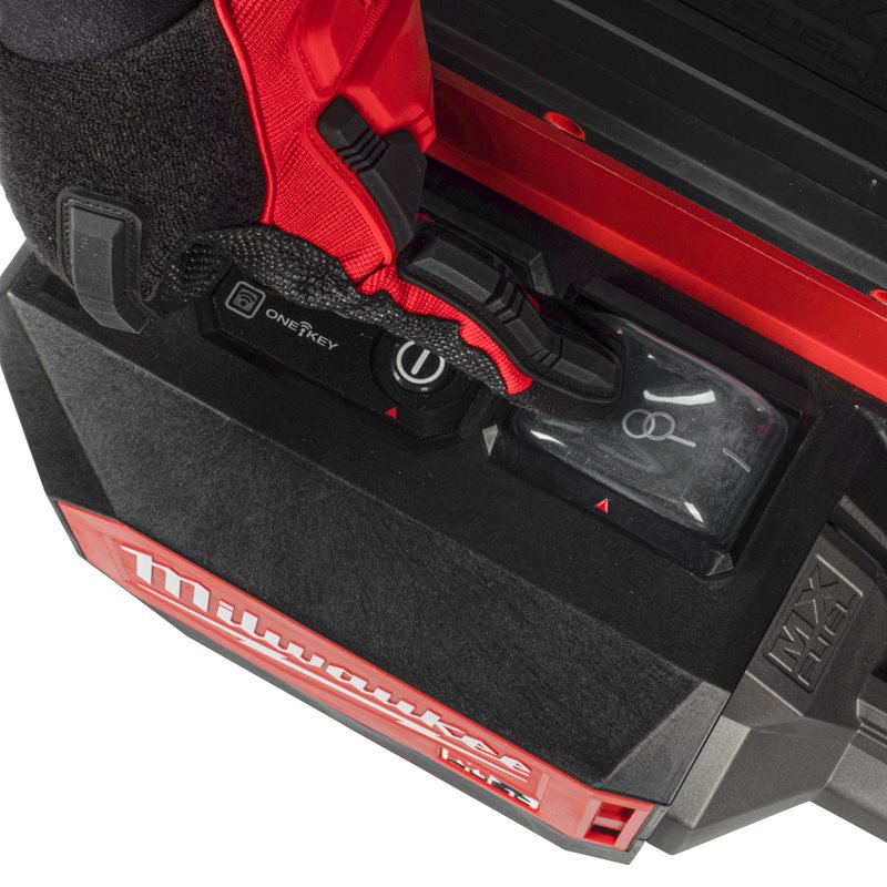 Milwaukee MXF CVBC-0 MX FUEL KUFŘÍKOVÝ PONORNÝ VIBRÁTOR NA BETON