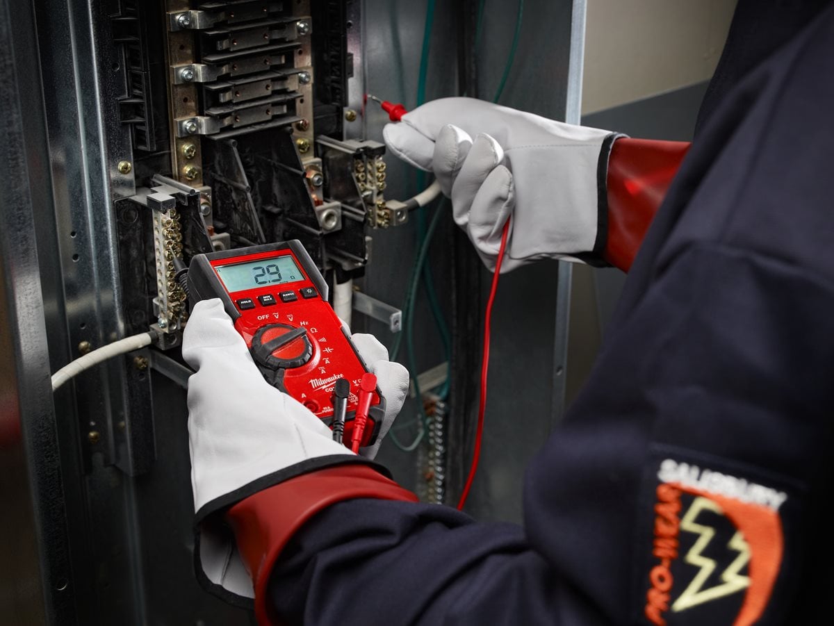 lahek komercialni multimeter Milwaukee