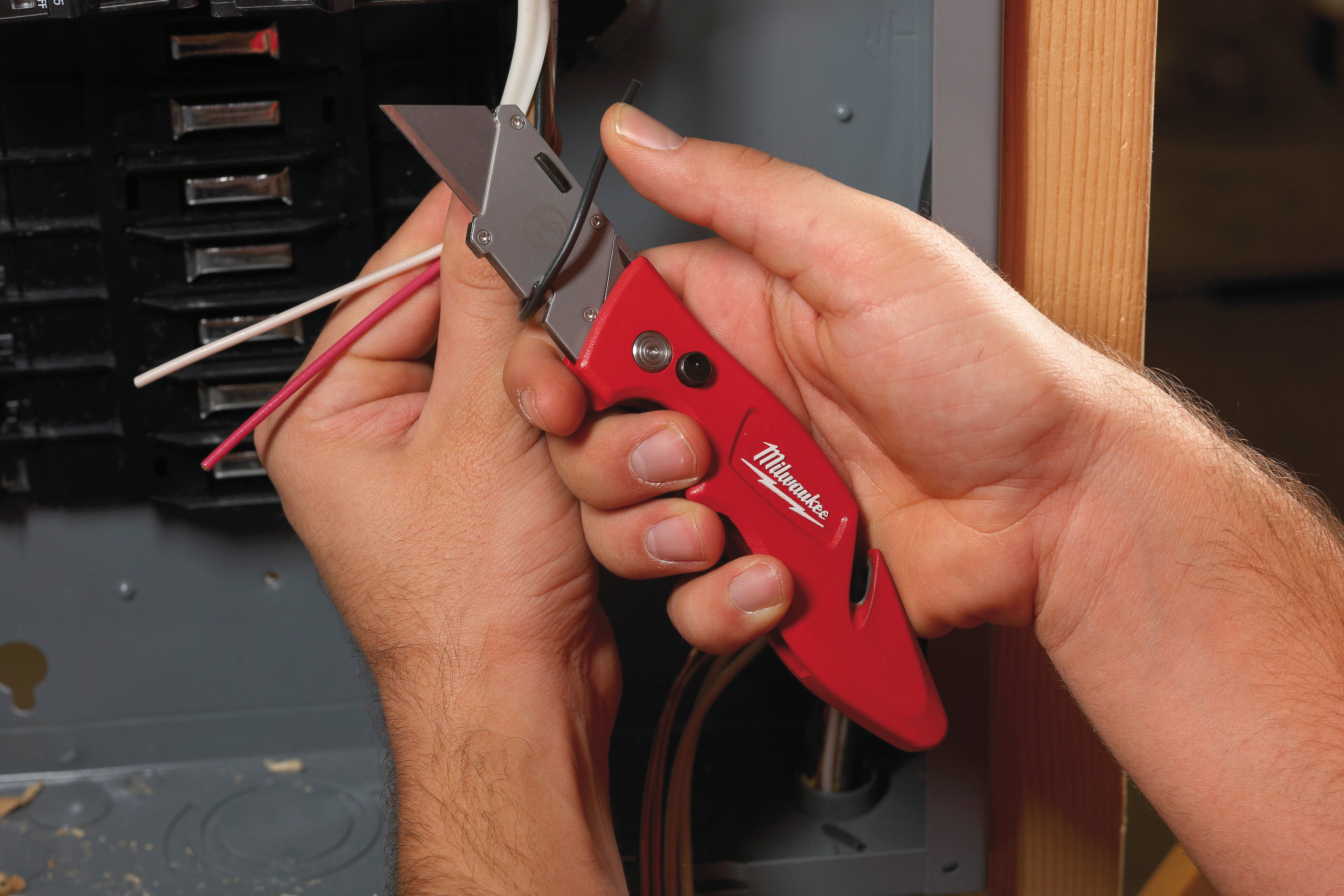 FASTBACK™ Flip Utility Knife | Knives And Blades | Milwaukee