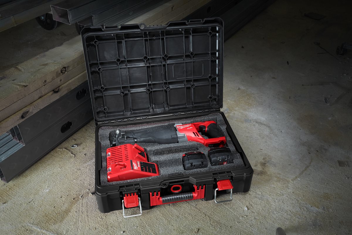 Milwaukee PACKOUT pena večplastna