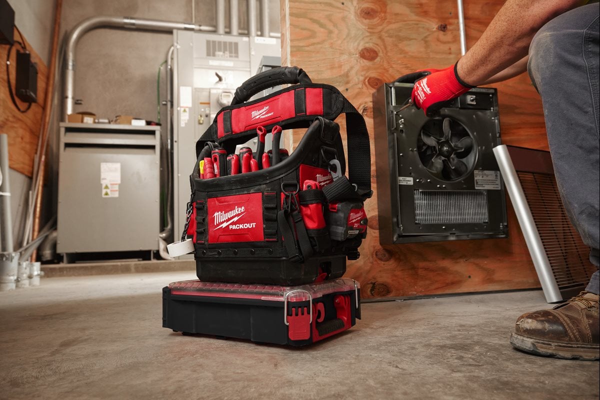 Milwaukee PACKOUT pro tote torba 25cm pri delu