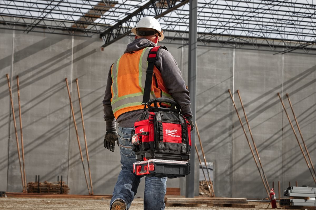 Milwaukee PACKOUT pro tote Zaprta torba 38cm