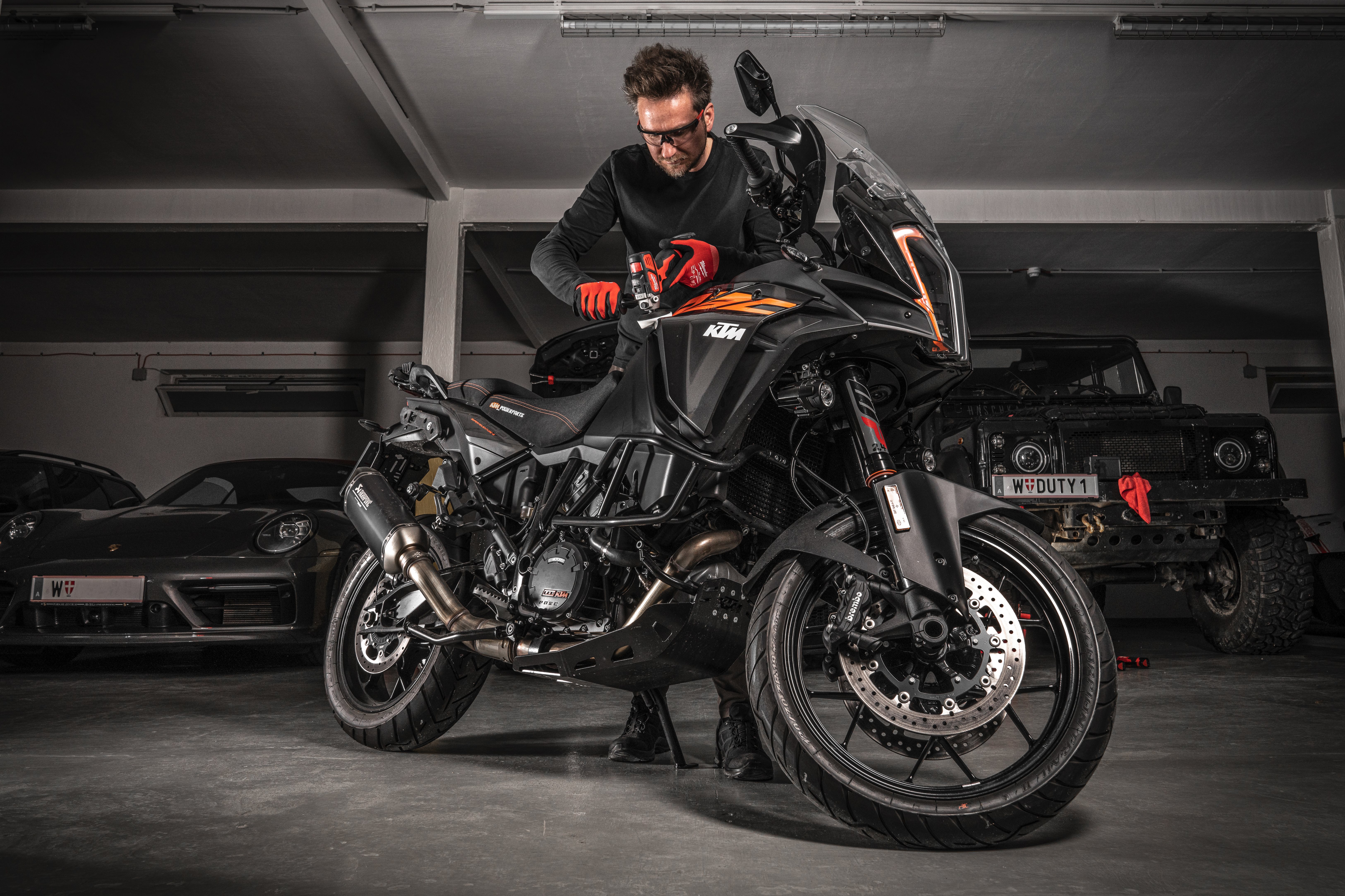 Milwaukee - Levigatrice A Batteria 12V, Senza Batteria E Caricabatterie - Foto 9