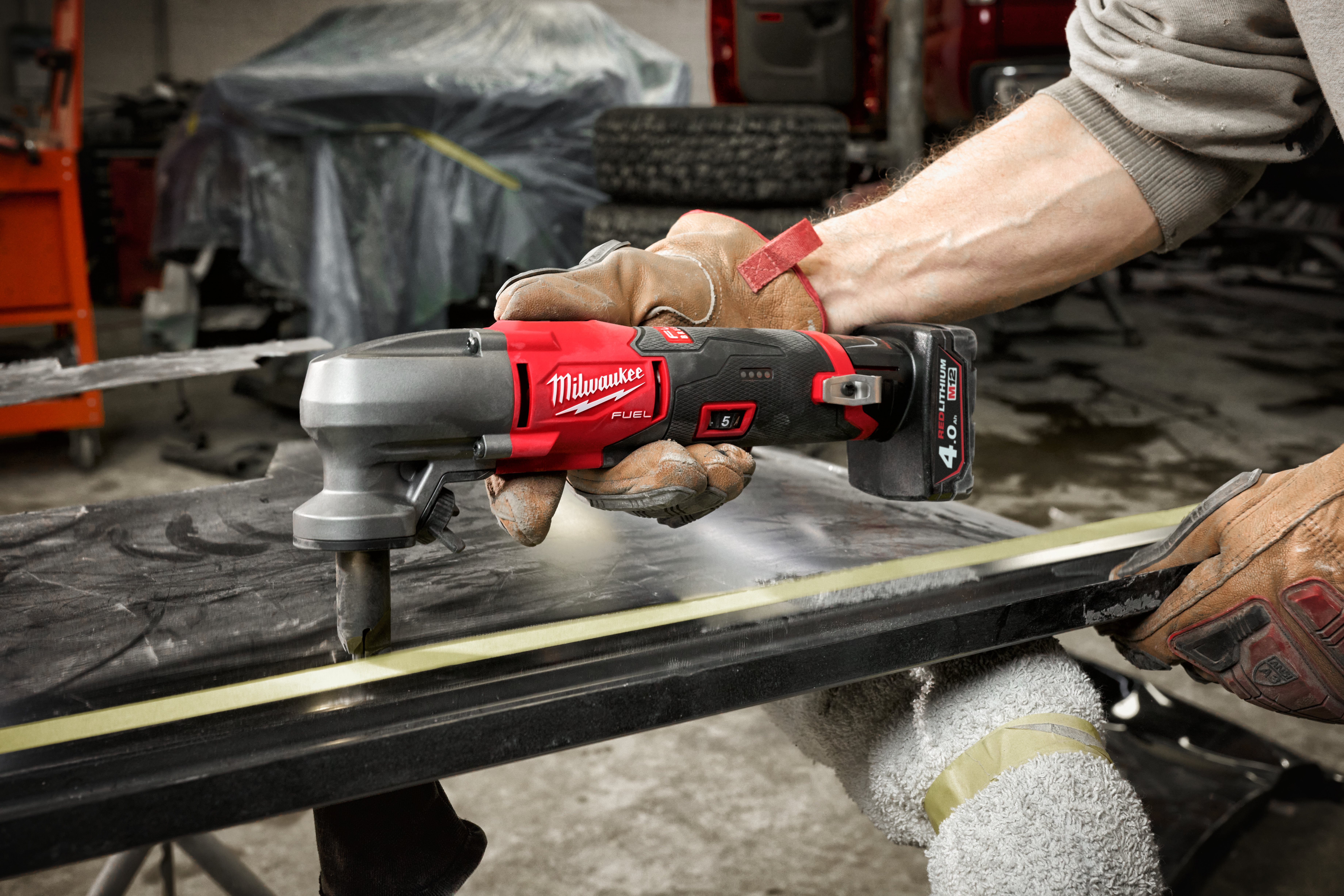 M12 FUEL 1.6 Mm Nibbler Cordless Shears Milwaukee Tool UK
