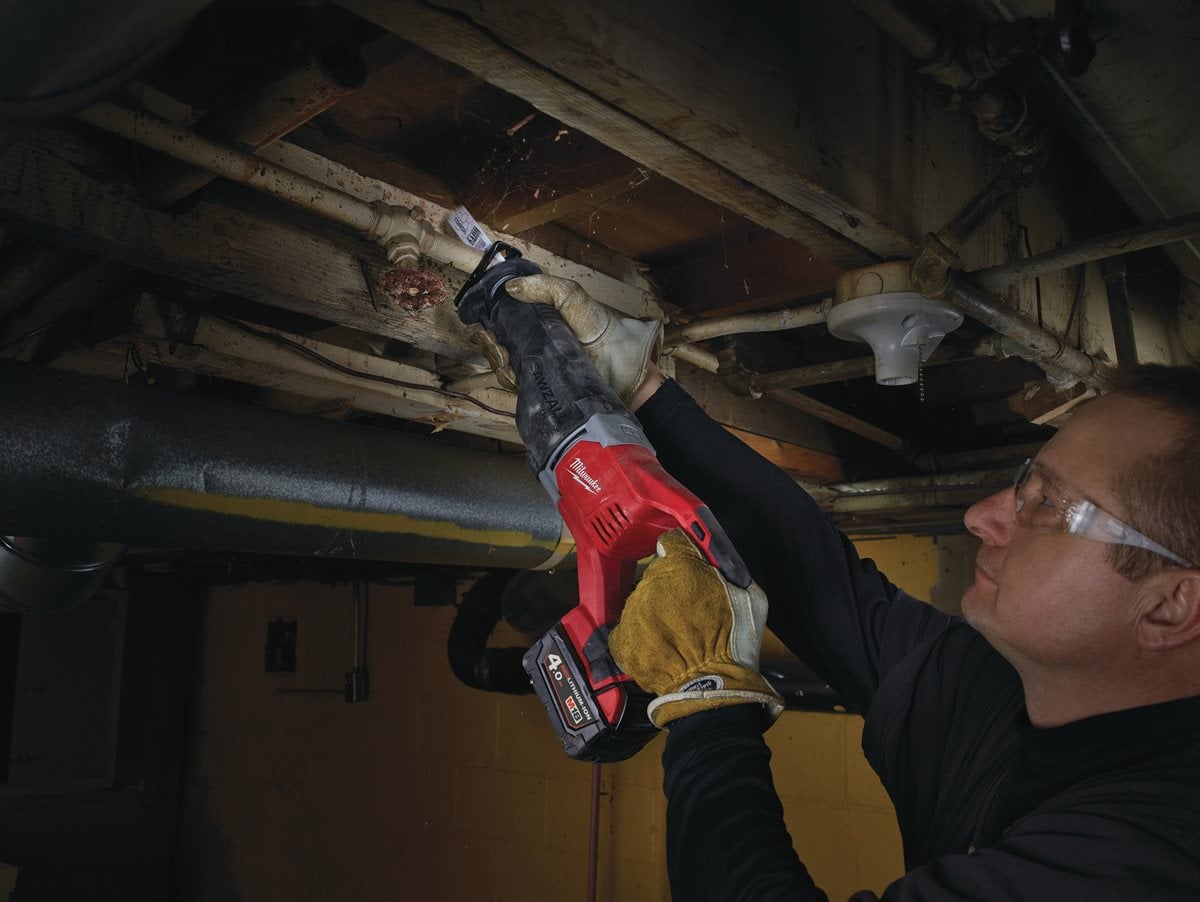 Milwaukee M18 BSX-0 pri delu