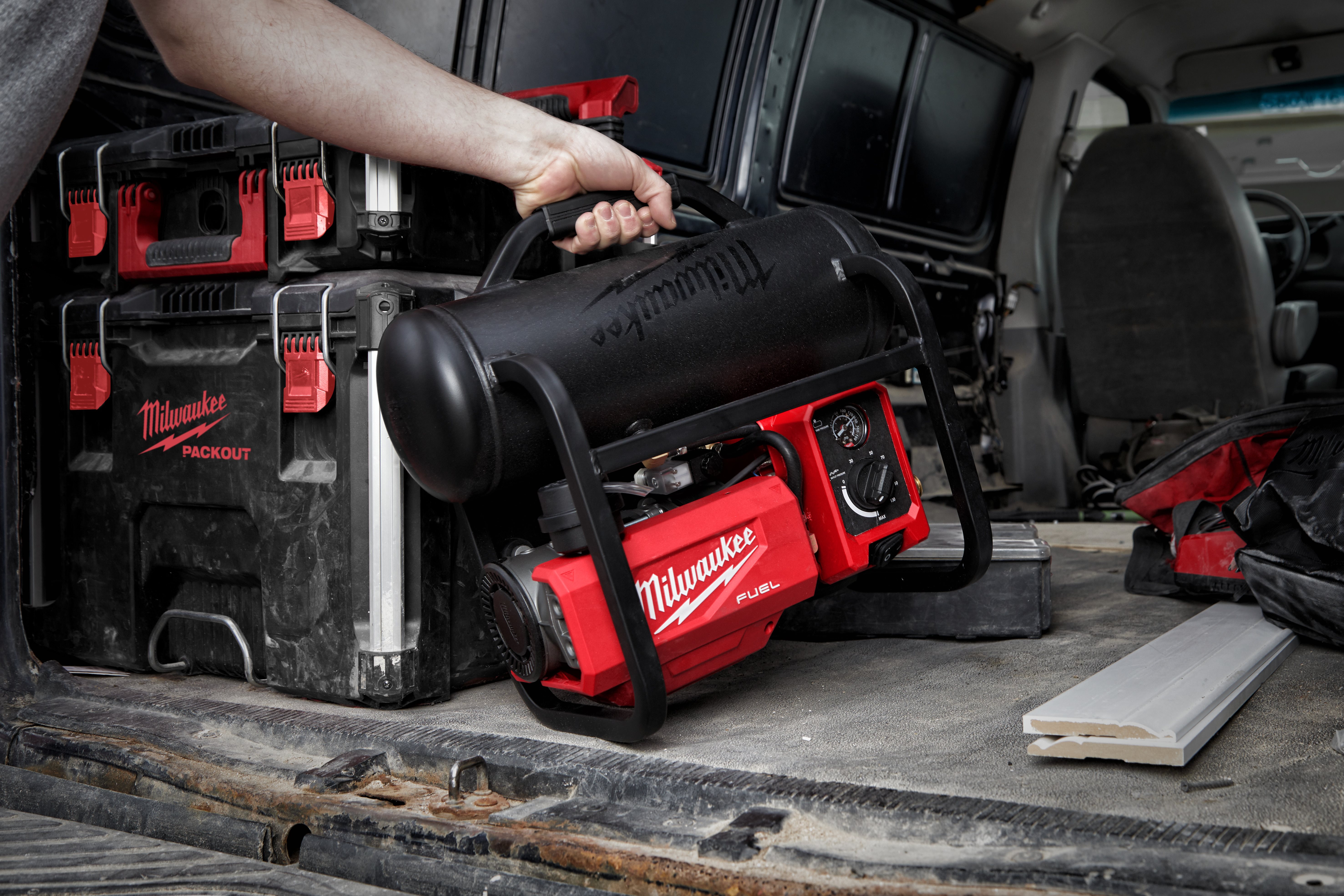 M18 FUEL Air Compressor Cordless Inflators Milwaukee Tool UK